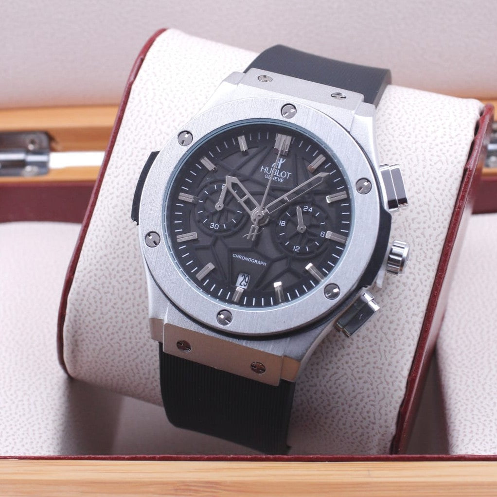 HUBLOT WATCH WITH FULL CHRNOGRAPH ACTIVE CALSP LOCK VERY STYLISH NOW ALL OVER IN OMAN FREE DELIVERY | HUBLOT CHRNO 155580