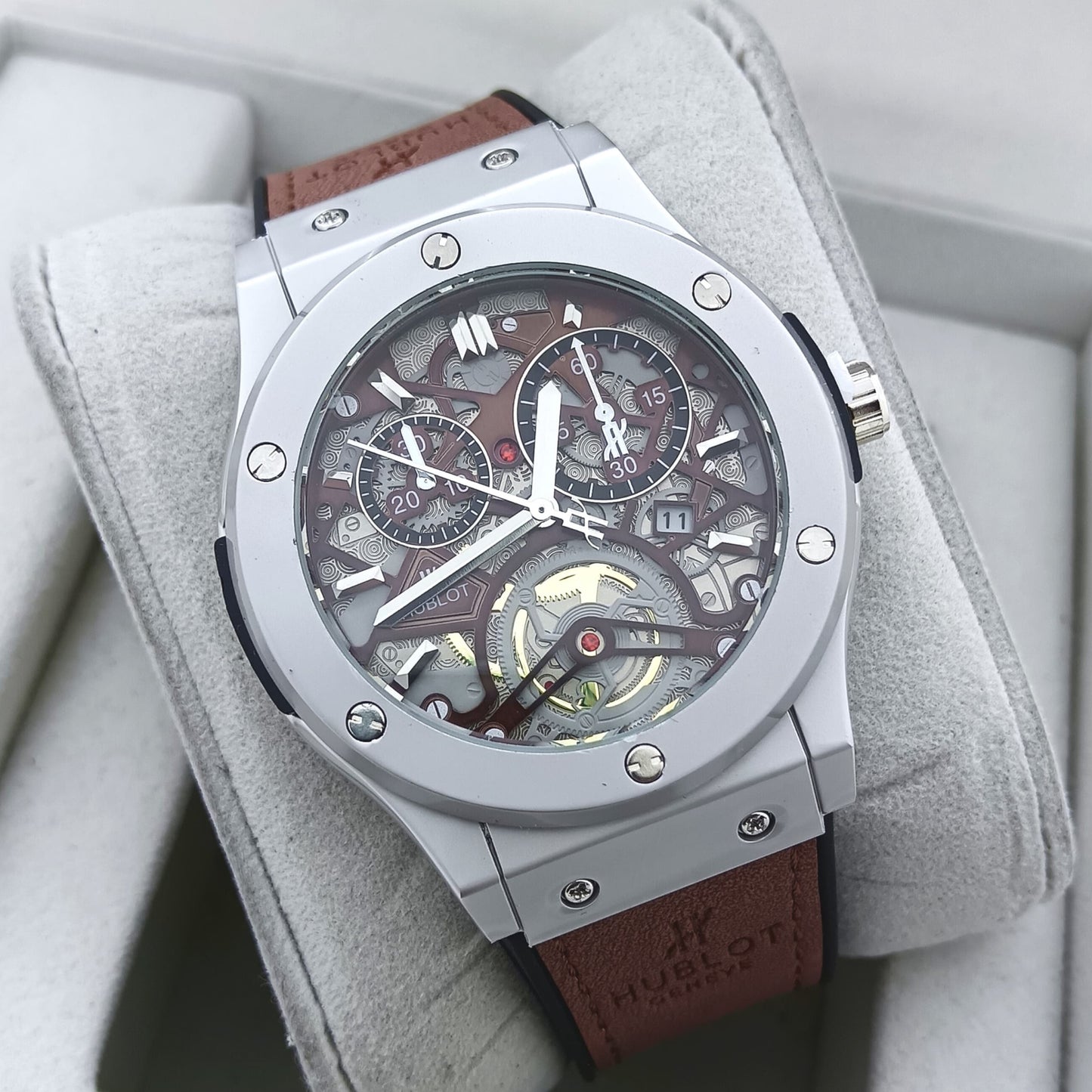 HUBLOT WATCH WITH MILITARY LOOK 2 YEARS SERVICE WARRANTY| HUBLOT 187762