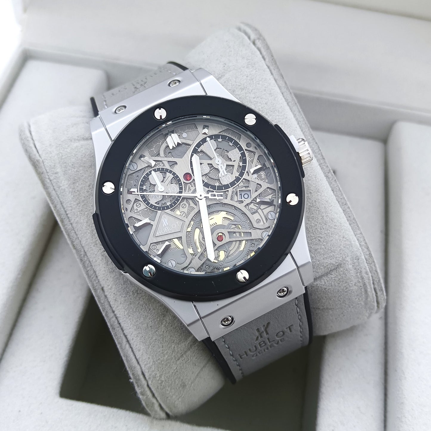HUBLOT WATCH WITH MILITARY LOOK 2 YEARS SERVICE WARRANTY| HUBLOT 187753