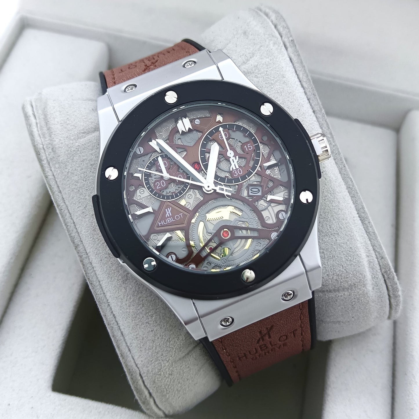 HUBLOT WATCH WITH MILITARY LOOK 2 YEARS SERVICE WARRANTY| HUBLOT 187755