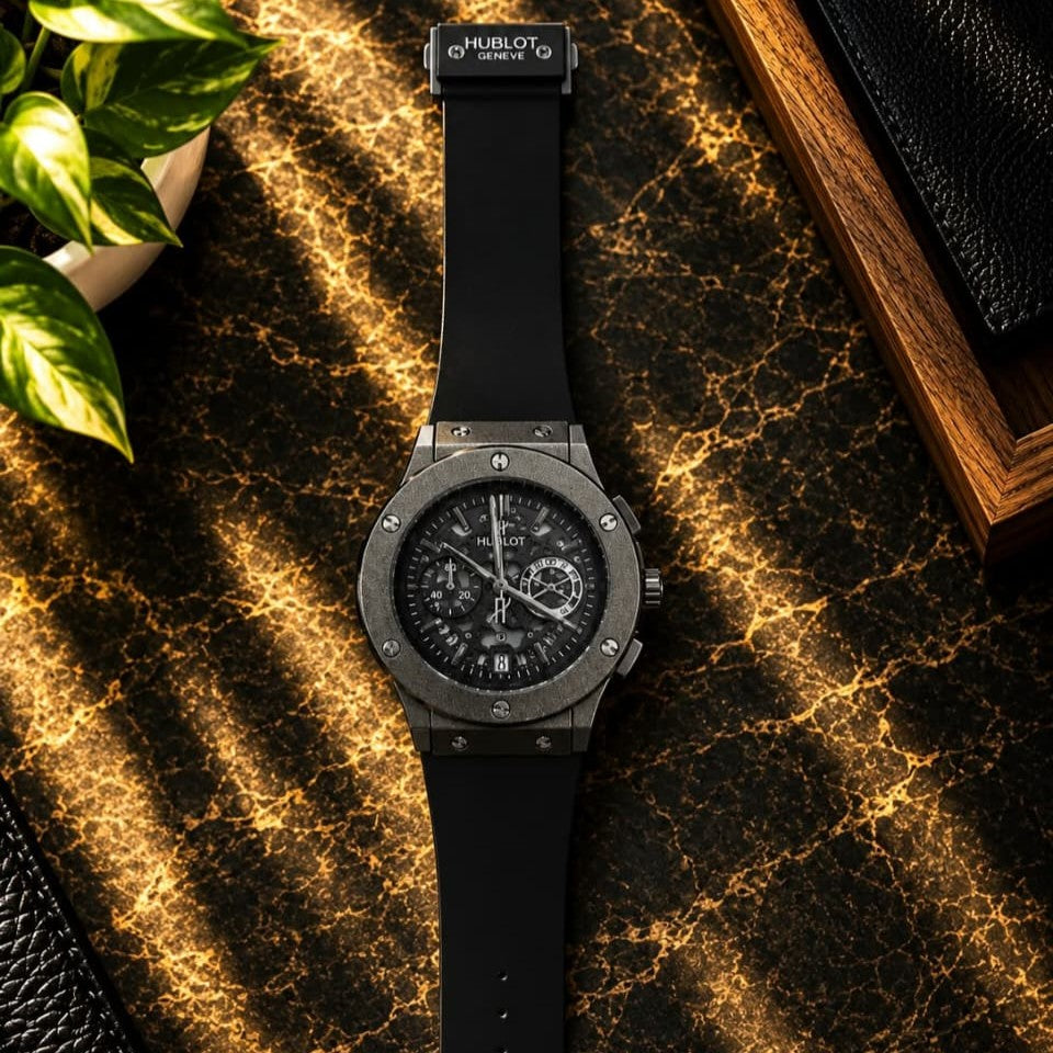 HUBLOT WATCH WITH FULL CHRNOGRAPH ACTIVE CALSP LOCK VERY STYLISH NOW ALL OVER IN OMAN | HUBLOT CHRNO 1557773