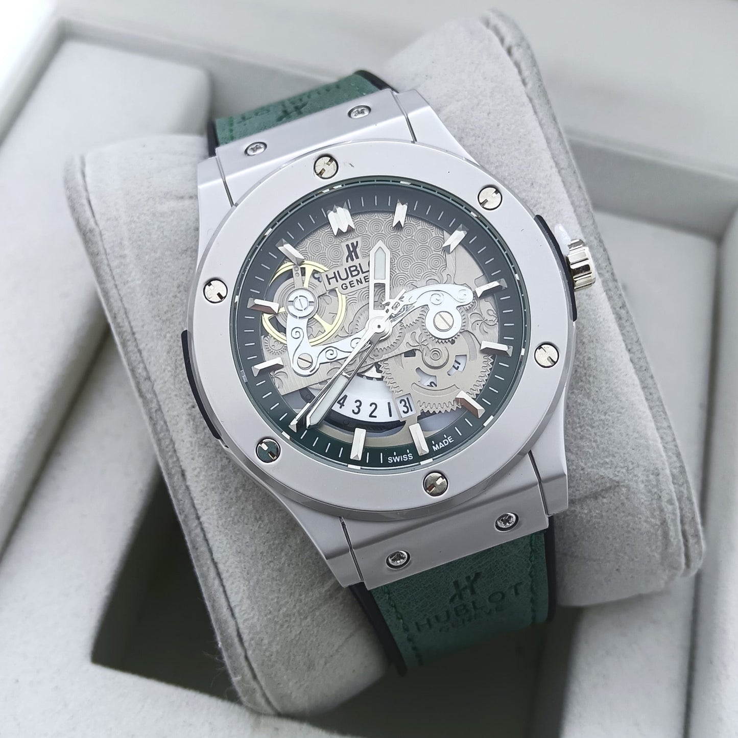 HUBLOT WATCH WITH MILITARY LOOK 2 YEARS SERVICE WARRANTY| HUBLOT 1577995