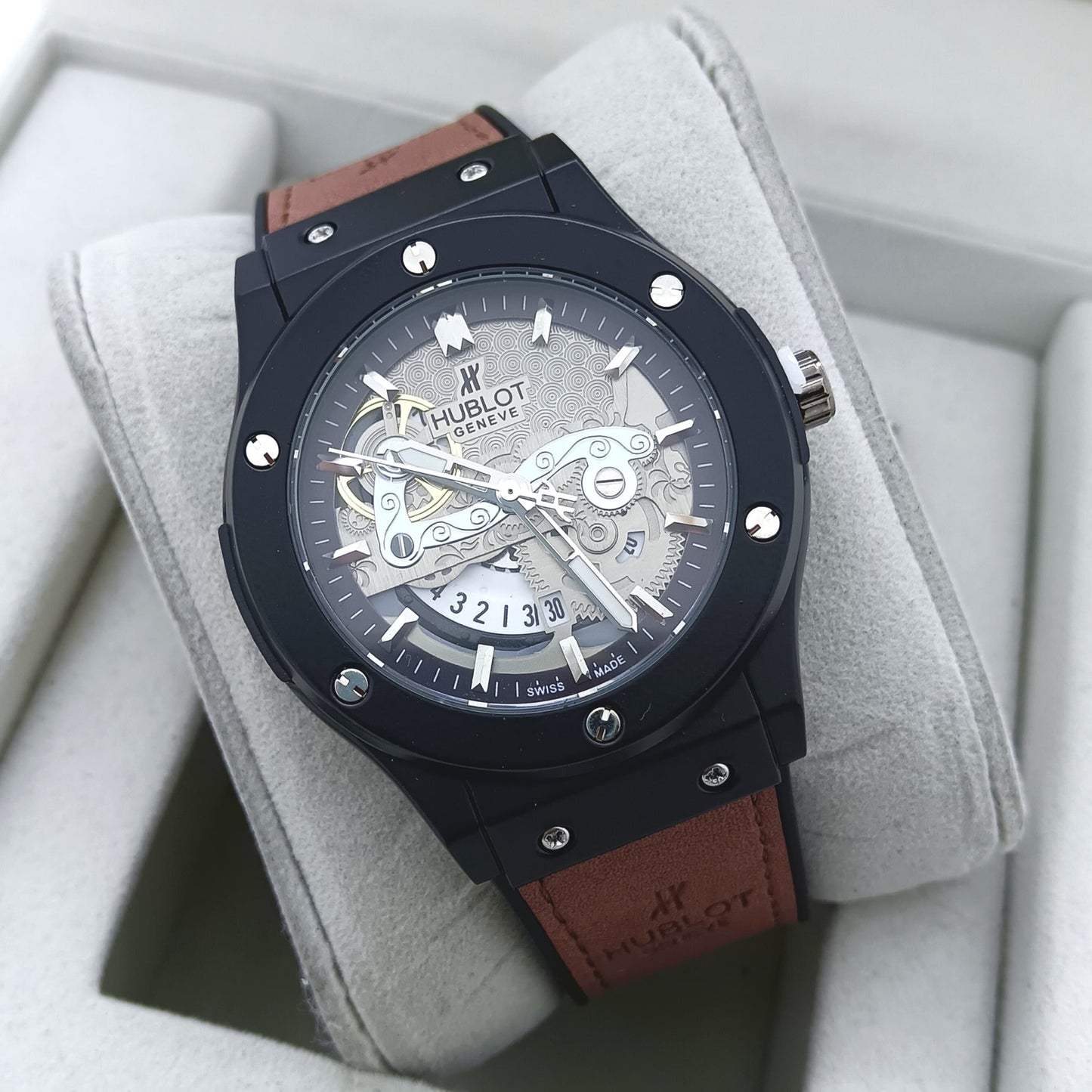 HUBLOT WATCH WITH MILITARY LOOK 2 YEARS SERVICE WARRANTY| HUBLOT 1577999
