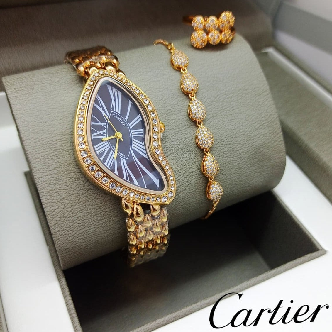 WOMENS OFFER BOX WATCH , BRACELETS , RING  VERY SPECIAL OFFER PRICE FOR NATIONAL DAY OF OMAN | WOMENS COMBO 19771