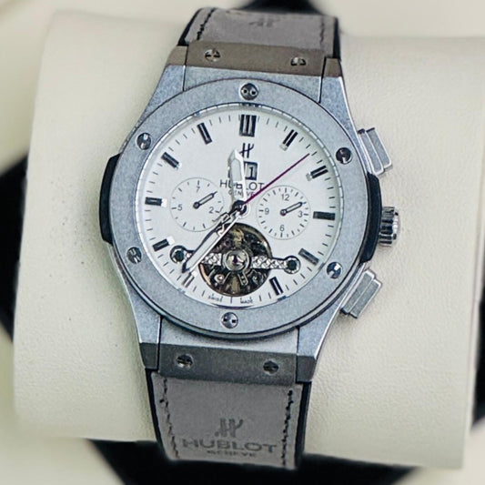 LUXURY HUBLOT AUTOMATIC CHRNOGRAPH VERY POWERFUL WATCH NOW  ALLOVER IN OMAN | HUBLOT MECHANICAL 135131