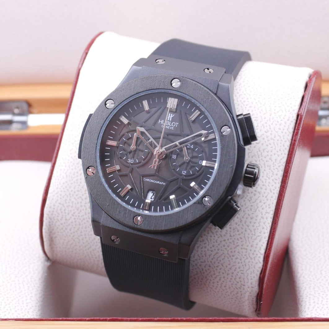 HUBLOT WATCH WITH FULL CHRNOGRAPH ACTIVE CALSP LOCK VERY STYLISH NOW ALL OVER IN OMAN FREE DELIVERY | HUBLOT CHRNO 155572