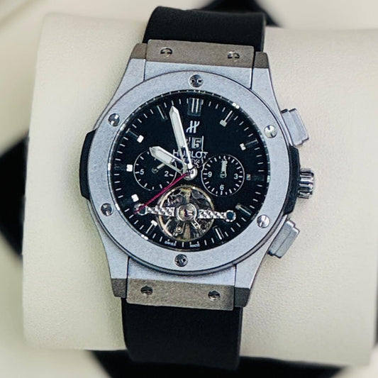 LUXURY HUBLOT AUTOMATIC CHRNOGRAPH VERY POWERFUL WATCH NOW  ALLOVER IN OMAN | HUBLOT MECHANICAL 135133