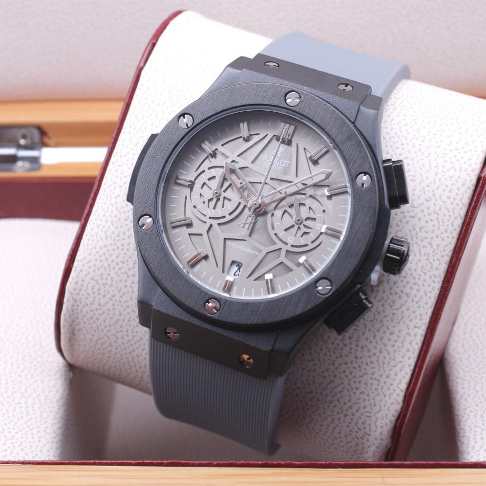 HUBLOT WATCH WITH FULL CHRNOGRAPH ACTIVE CALSP LOCK VERY STYLISH NOW ALL OVER IN OMAN FREE DELIVERY | HUBLOT CHRNO 155575
