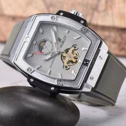 LUXURY HUBLOT AUTOMATIC VERY POWERFUL WATCH NOW  AVAILABLE  ALLOVER IN OMAN | HUBLOT MECHANICAL 1555711391