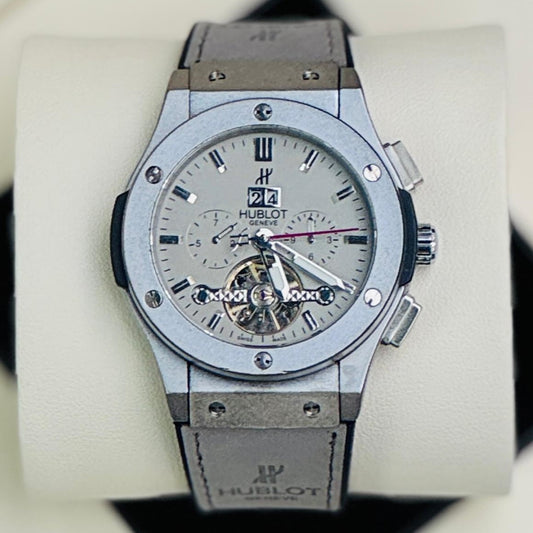 LUXURY HUBLOT AUTOMATIC CHRNOGRAPH VERY POWERFUL WATCH NOW  ALLOVER IN OMAN | HUBLOT MECHANICAL 135138