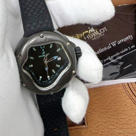 Hublot and Daniel Arsham unveil the MP-17 Arsham Splash NOW ALLOVER IN OMAN | HUBLOT ARSHAM 15553378