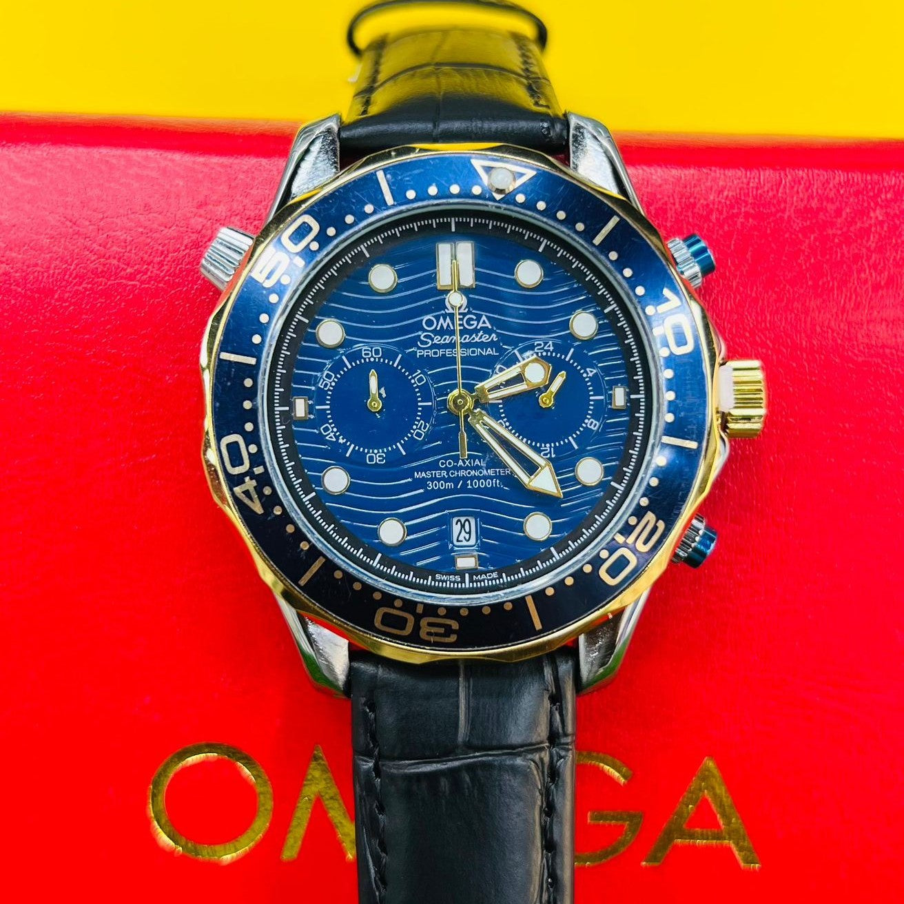 OMEGA SEAMASTER CHRNOGRAPH WITH LEAHTER STRAP .. STYLISH BUCKLE CLASP LOCK | OMEGA CHRNO 155772