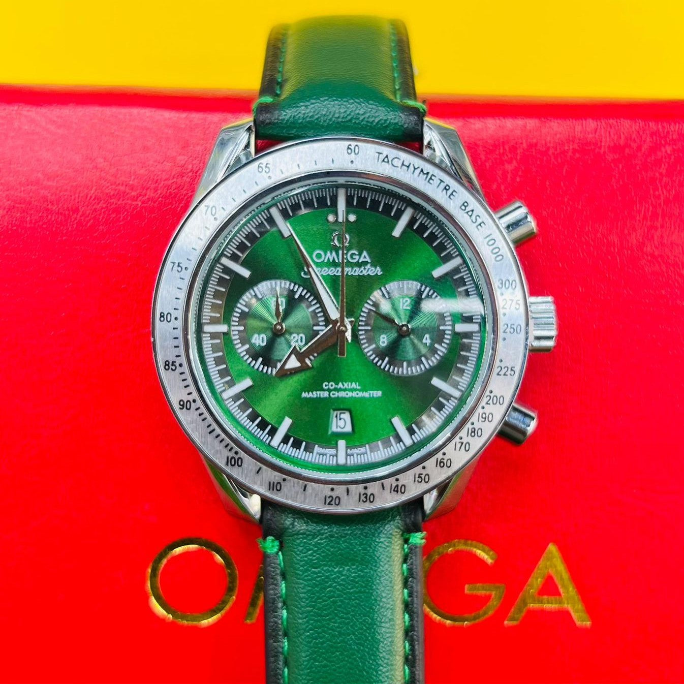 OMEGA SEAMASTER CHRNOGRAPH WITH LEAHTER STRAP .. STYLISH BUCKLE CLASP LOCK | OMEGA CHRNO 155773