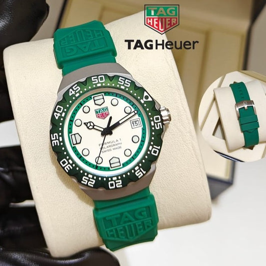 LUXURY TAG Heuer Formula 1 Solargraph AUTOMATIC ' A Beloved Affordable ‘80s Sports Watch Is Back With the Perfect Modern Upgrade | TAG HEUER 177957