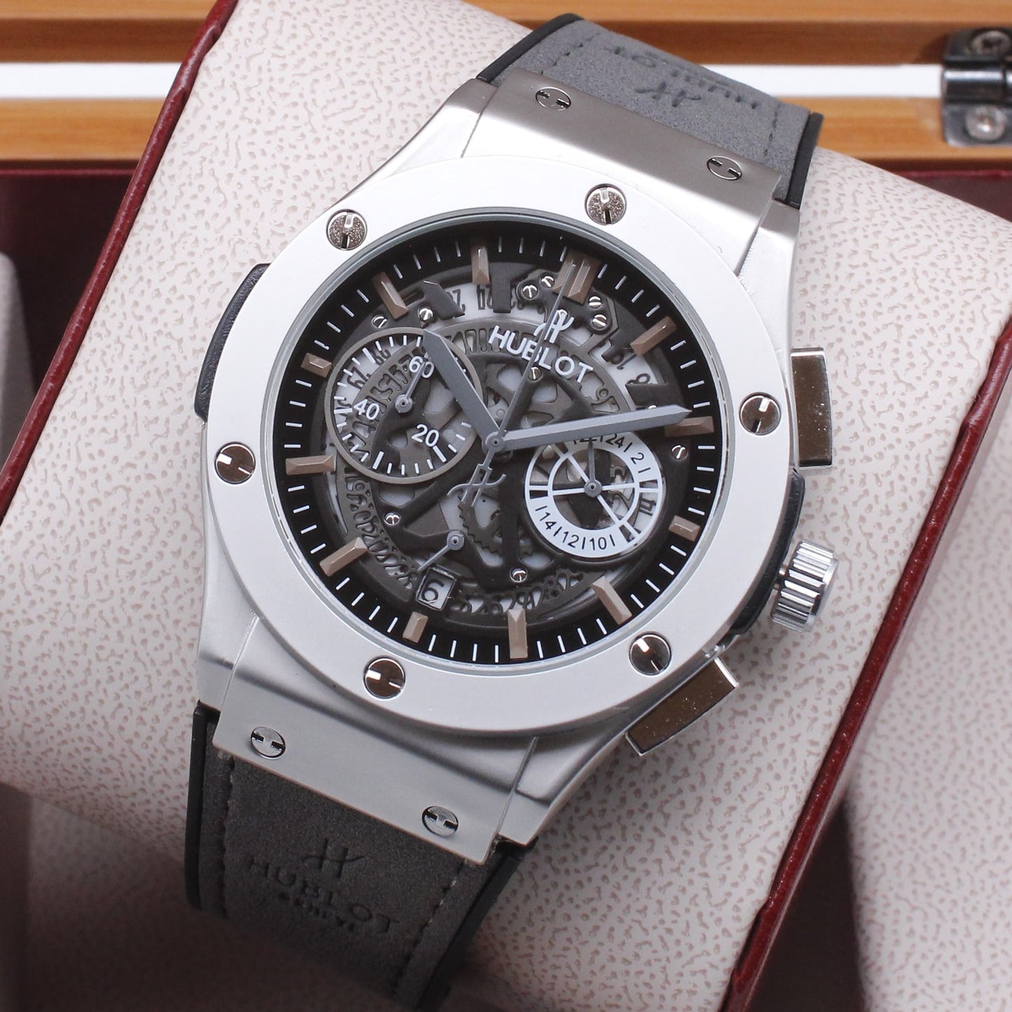 HUBLOT THE PREMIUM QUALITY WATCH JUST ARRIVED WITH 1 YEAR SERVICE WARRANTY| HUBLOT MEN 998533