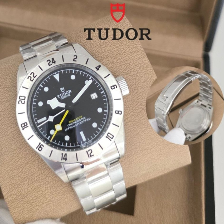 NEW TUDOR BLACK BAY GMT  AUTOMATIC THE ULTIMATE DIVERS WATCH NOW ITS TUDOR TIME ,,BORN TO DARE'' NOW ALLOVER IN OMAN | TUDOR BLACK BAY 17779113
