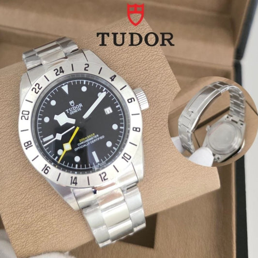 NEW TUDOR BLACK BAY GMT  AUTOMATIC THE ULTIMATE DIVERS WATCH NOW ITS TUDOR TIME ,,BORN TO DARE'' NOW ALLOVER IN OMAN | TUDOR BLACK BAY 17779113